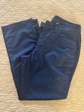Under Armour Men's Navy Performance Stretch Pants, Golf, loose fit 36x30